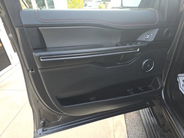 Used 2021 Ford Expedition Max Limited AWD/4WD image 10