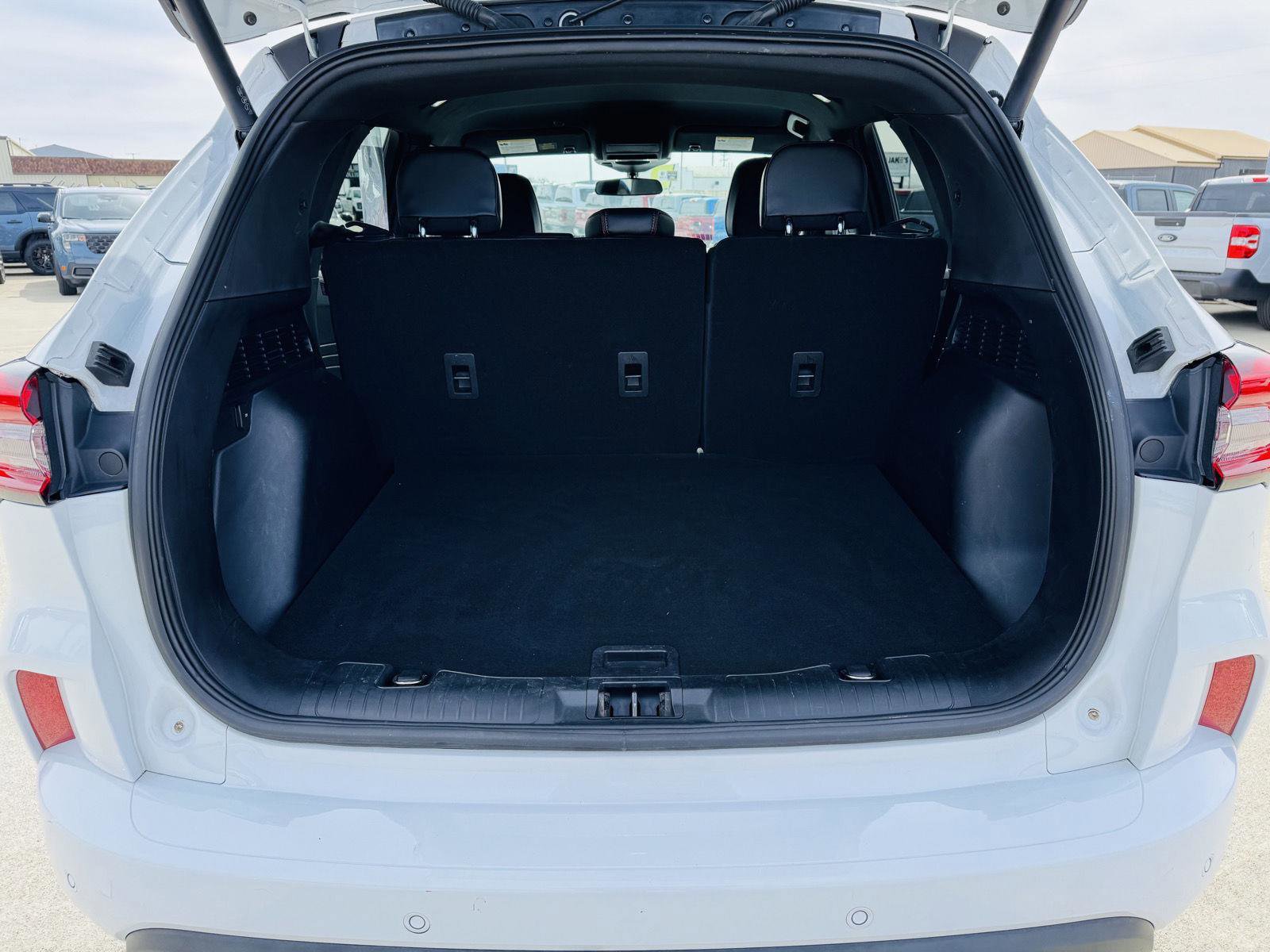 Used 2023 Ford Escape ST-Line w/ Tech Pack #1 image 30