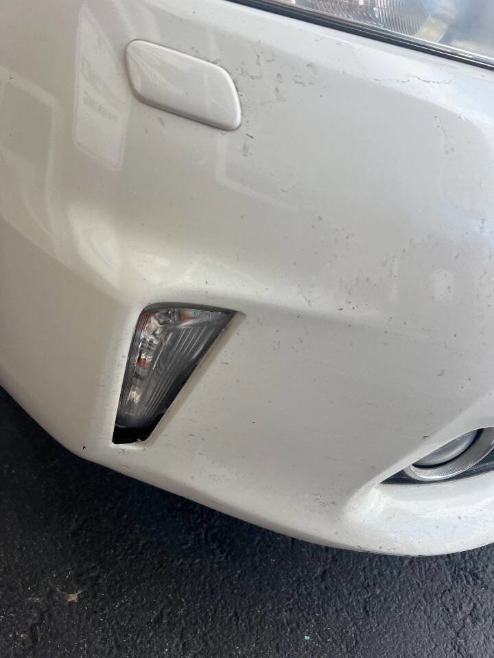 Used 2013 Toyota Prius V Five image 6