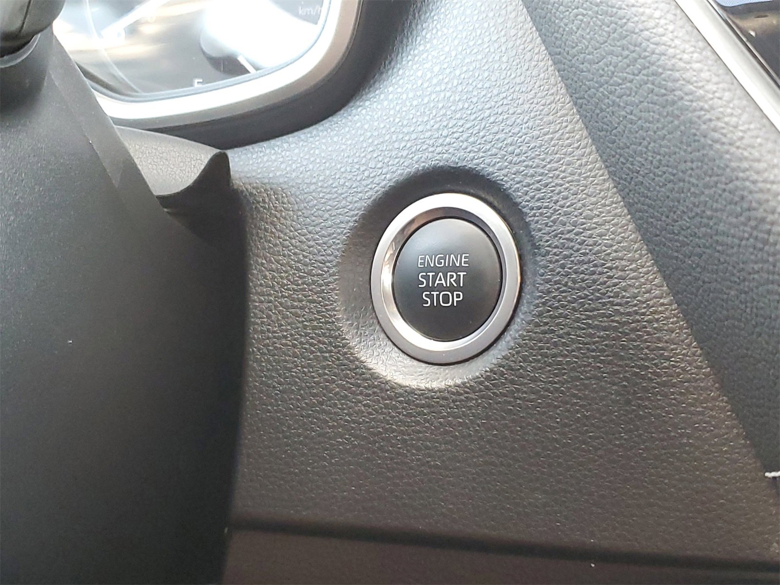 Used 2024 Toyota Corolla SE image 30