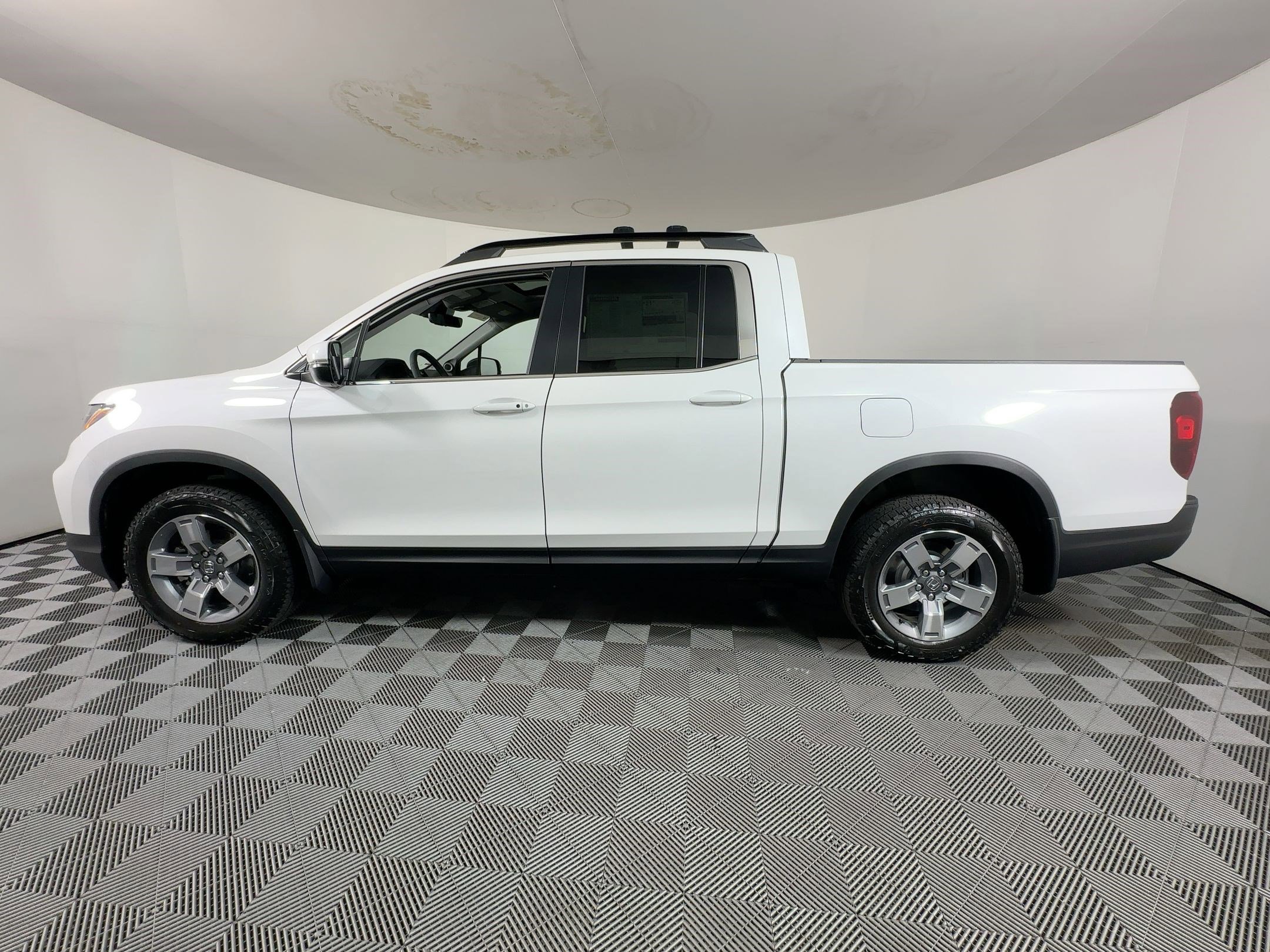 New 2026 Honda Ridgeline RTL image 2