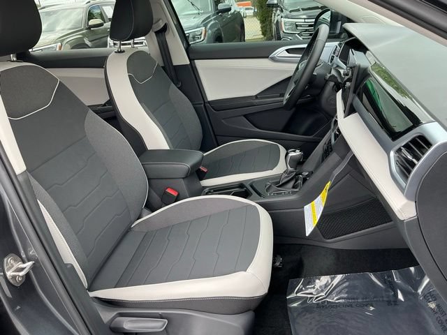 New 2026 Volkswagen Taos SE FWD image 18