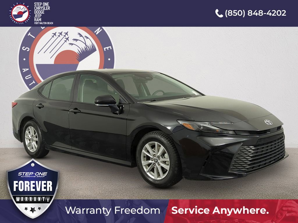 Used 2025 Toyota Camry LE FWD image 1