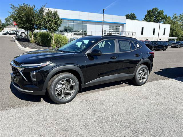 New 2026 Chevrolet Trax LT w/ Driver Confidence Package FWD image 1