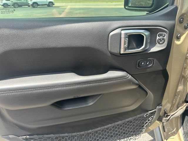 Used 2020 Jeep Gladiator Rubicon AWD/4WD image 9