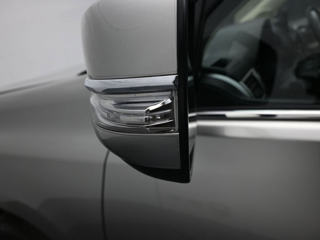 Used 2023 Lexus GX 460 Luxury w/ Sport Design Package image 42