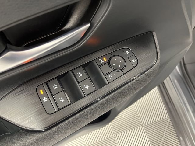 New 2026 Nissan Kicks SV w/ SV Premium Package image 32