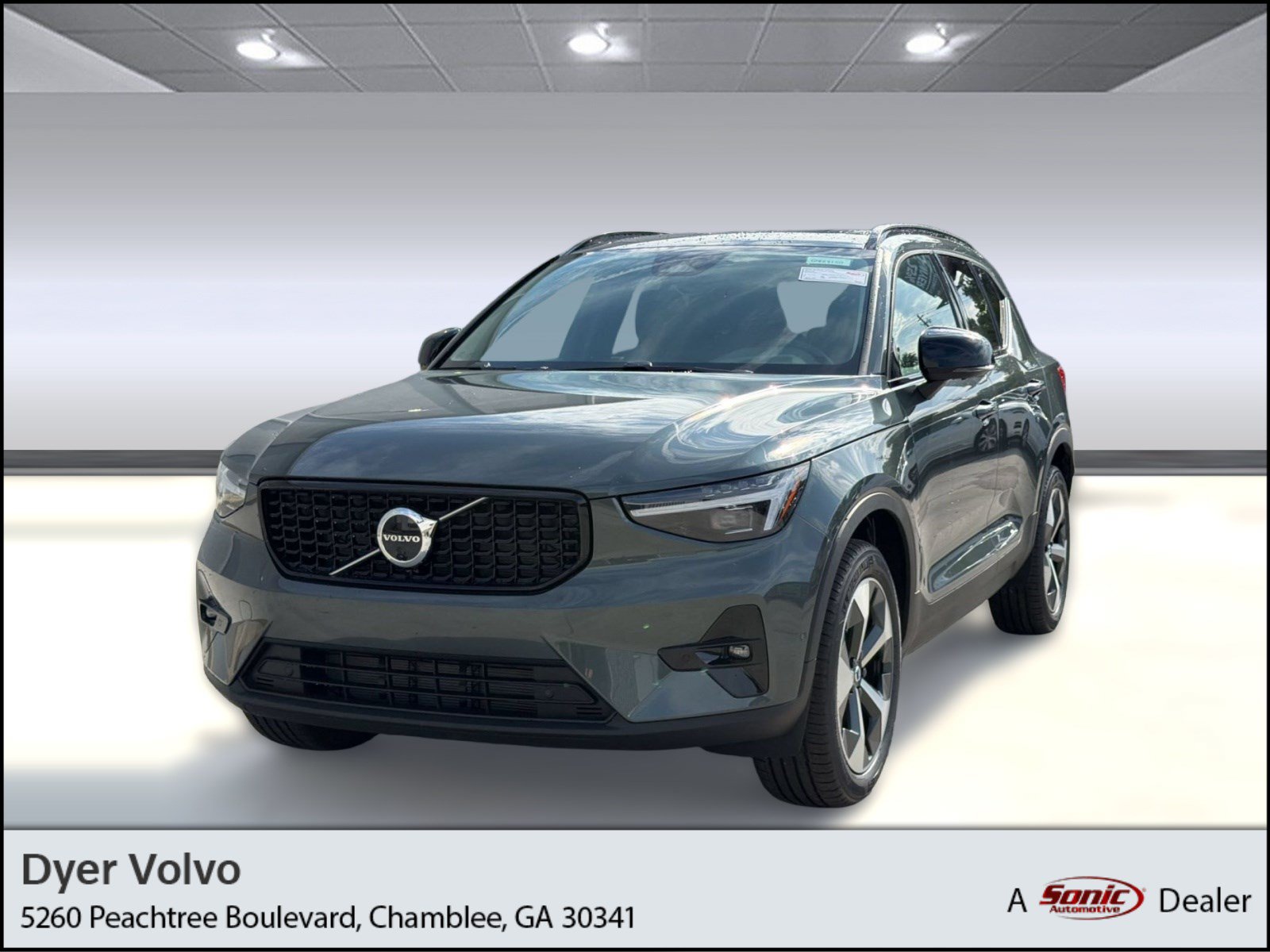 New 2026 Volvo XC40 B4 Plus w/ Protection Package Premier