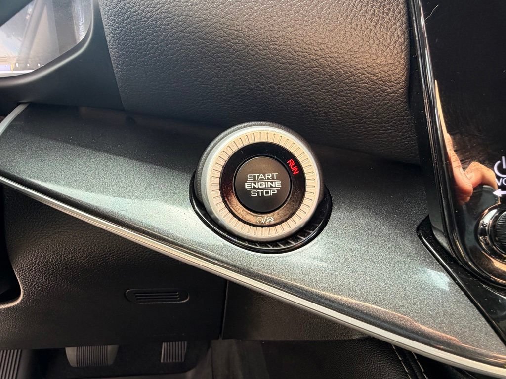 Certified 2023 Jeep Wagoneer 4WD image 29