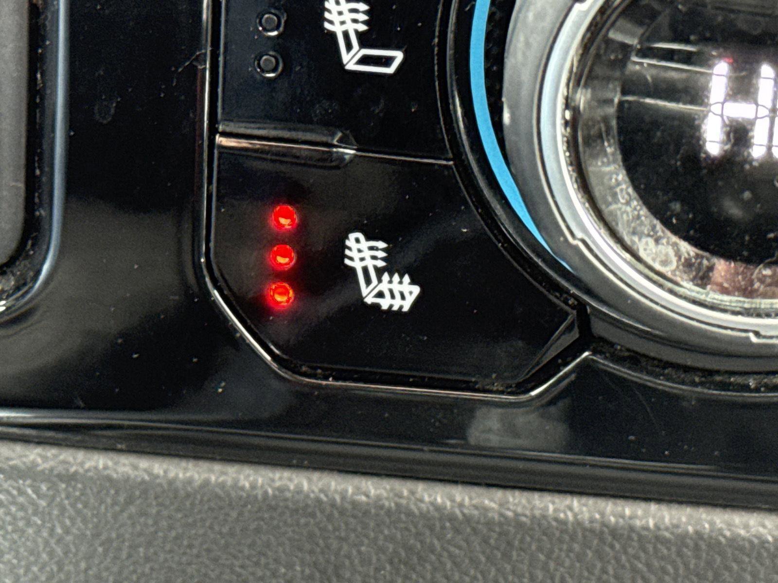 Used 2022 Chevrolet Silverado 1500 LTZ w/ Max Trailering Package image 24