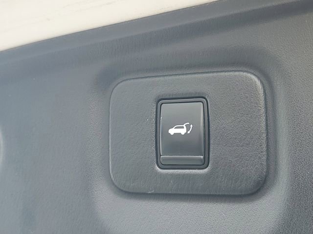 Used 2020 Nissan Pathfinder SL AWD/4WD image 9