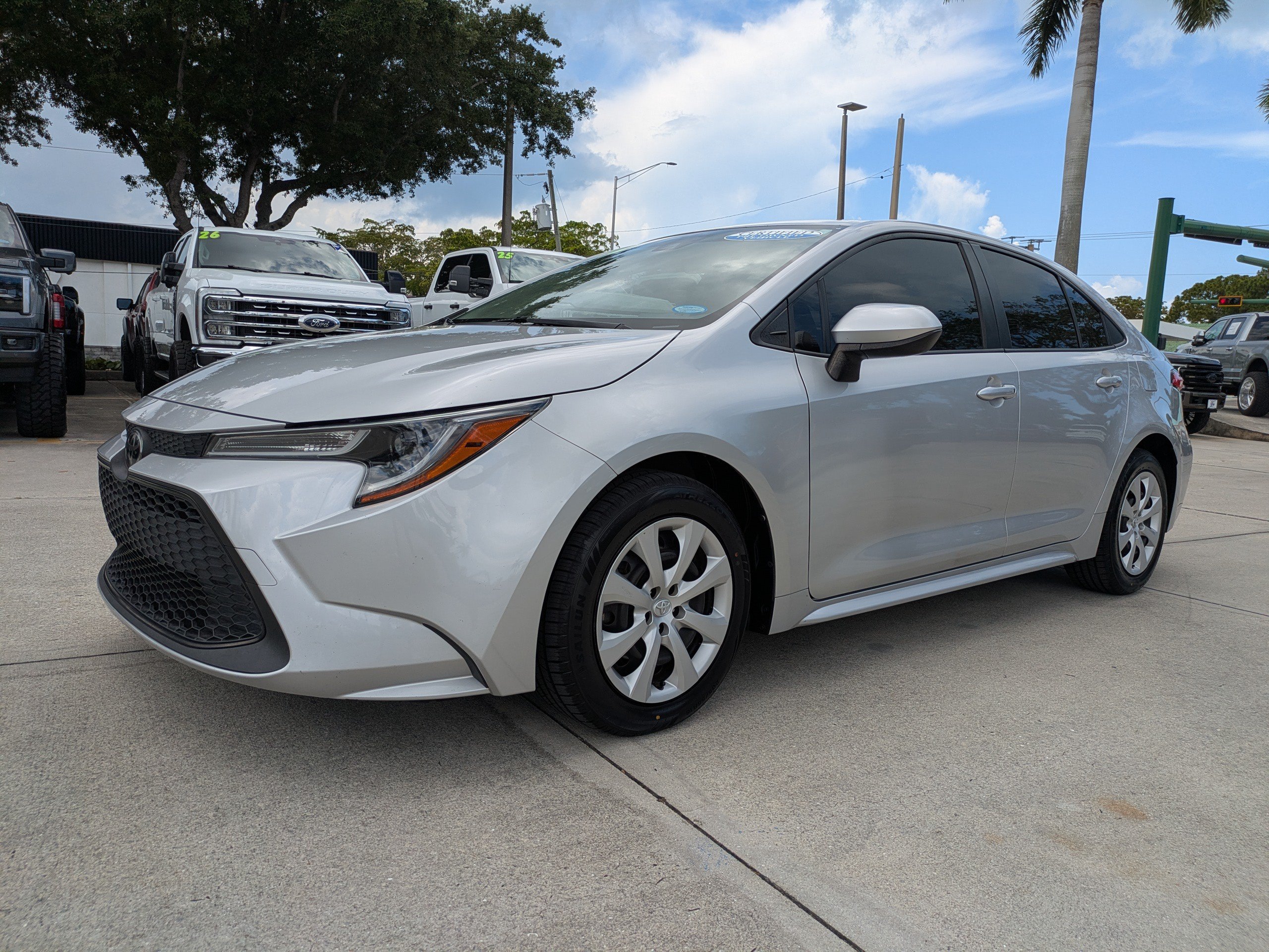 Used 2022 Toyota Corolla LE FWD image 7