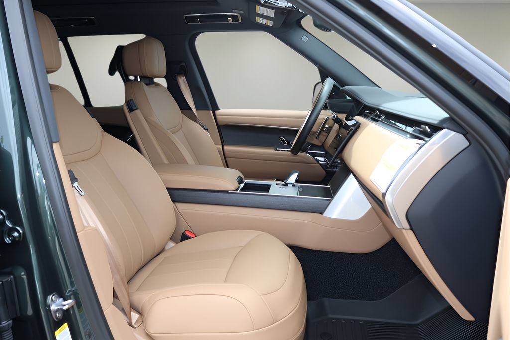 New 2026 Land Rover Range Rover SE AWD/4WD image 17