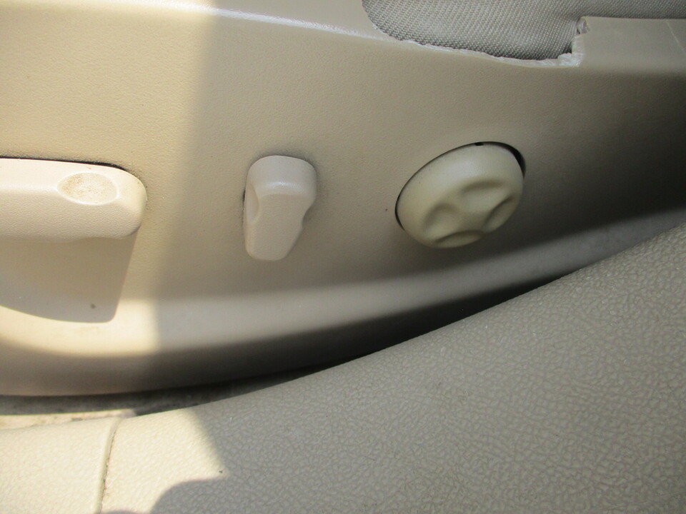 Used 2007 Buick Lucerne CXS w/ Driver Confidence Package FWD image 26