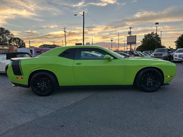 Used 2015 Dodge Challenger R/T w/ Quick Order Package 28B R/T image 4