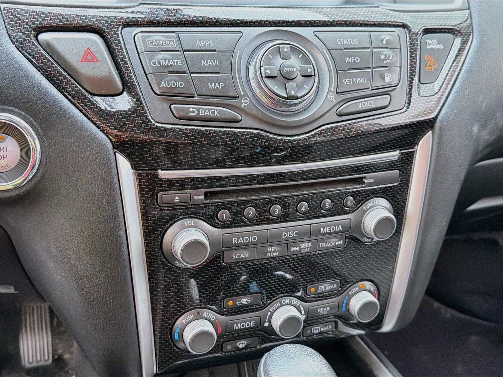Used 2019 Nissan Pathfinder SL FWD image 34