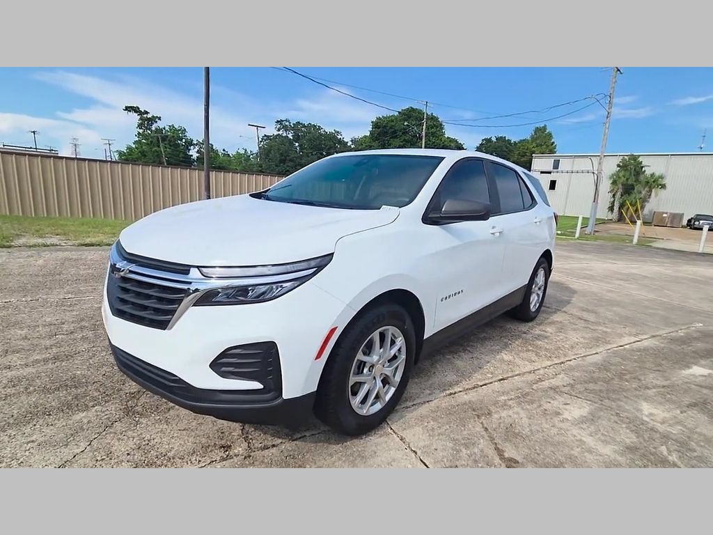 Used 2023 Chevrolet Equinox LS FWD image 46