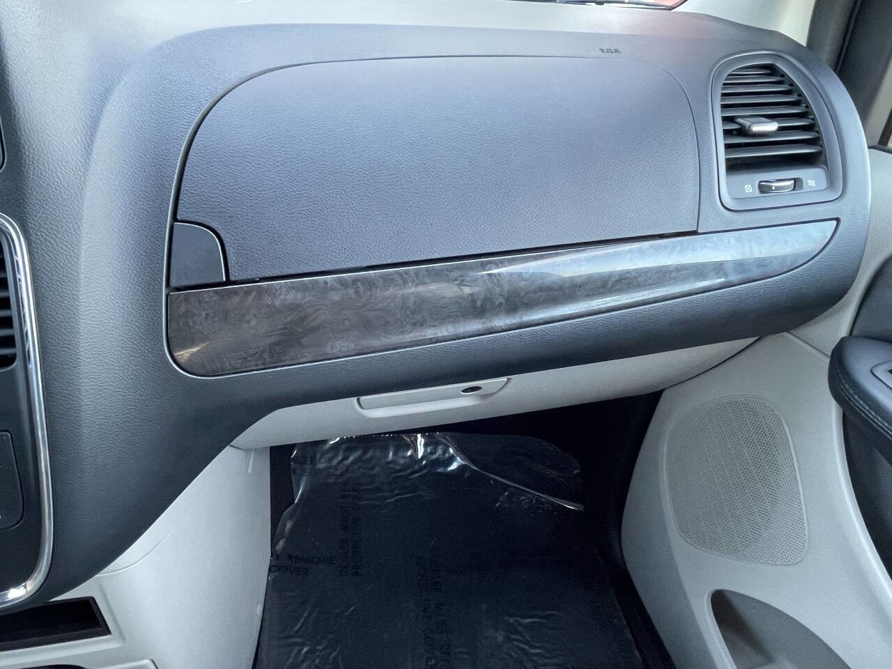 Used 2016 Dodge Grand Caravan SE w/ Quick Order Package 29E SE image 22