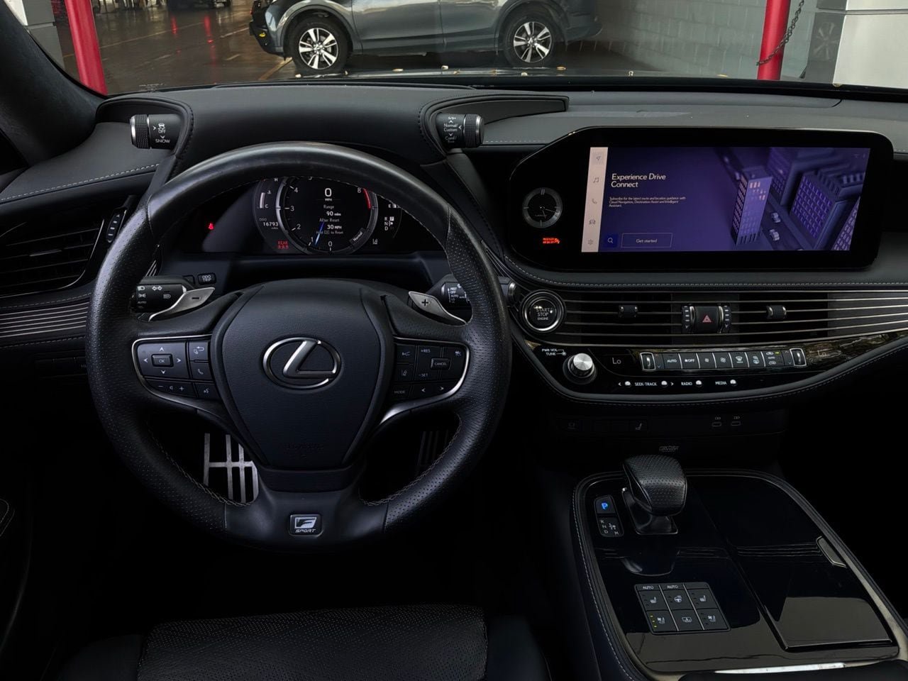 Used 2023 Lexus LS 500 F Sport w/ Cold Weather Package (CK) RWD image 18