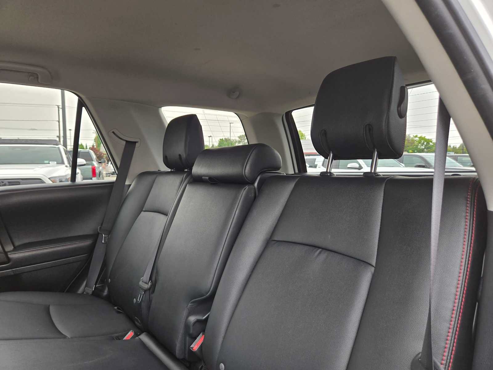 Used 2019 Toyota 4Runner TRD Off-Road Premium AWD/4WD image 21