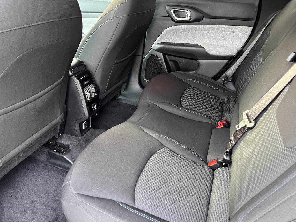 Used 2023 Jeep Compass Sport AWD/4WD image 10