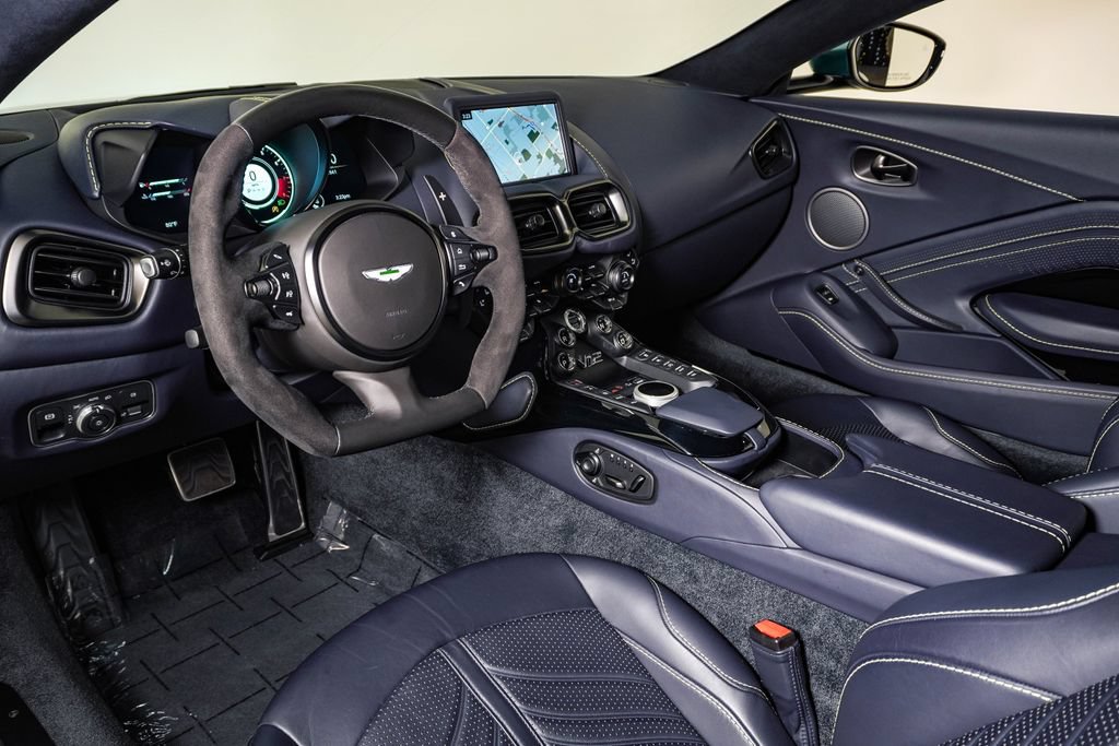 Used 2023 Aston Martin V12 Vantage RWD image 24