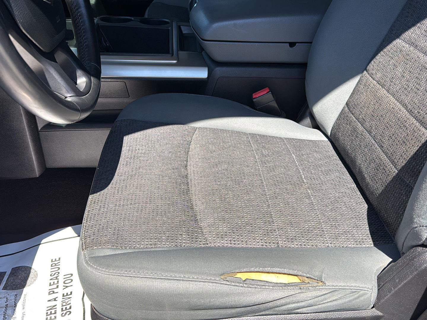 Used 2015 RAM 1500 Outdoorsman w/ Pittsburgh Penguins Edition AWD/4WD image 19