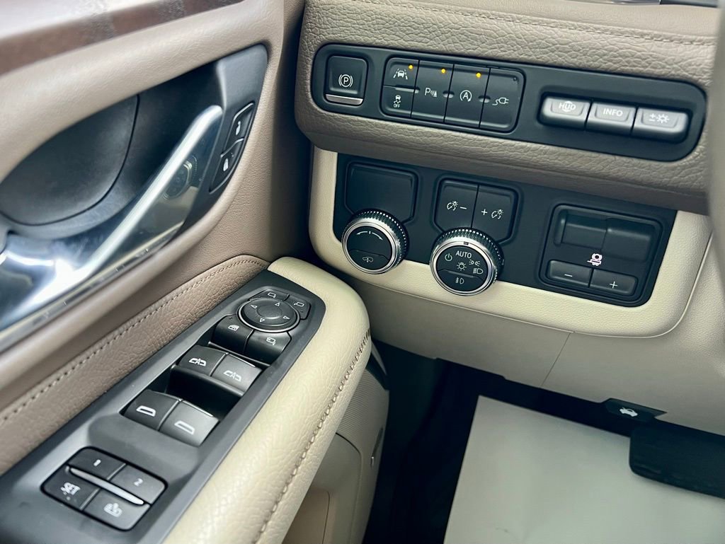 Used 2021 GMC Yukon Denali w/ Denali Ultimate Package image 20