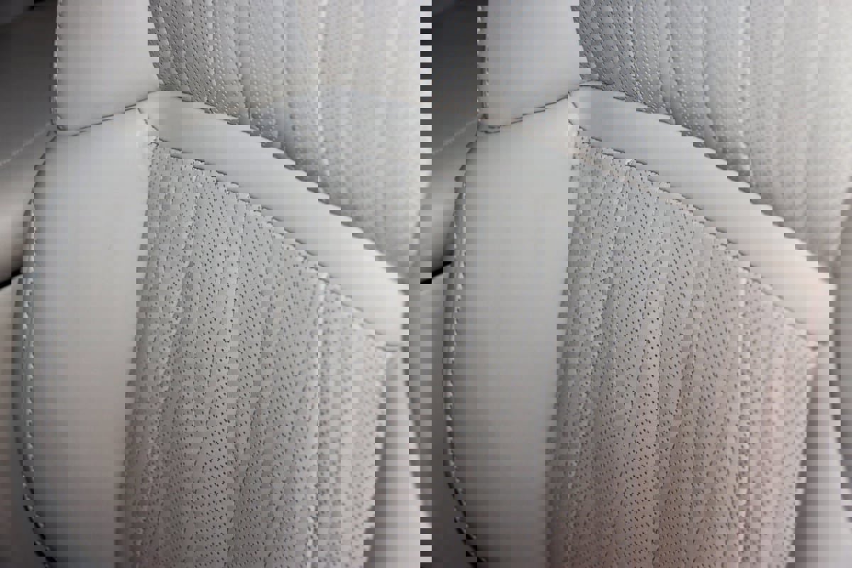 Used 2019 Lexus LS 500 AWD image 38