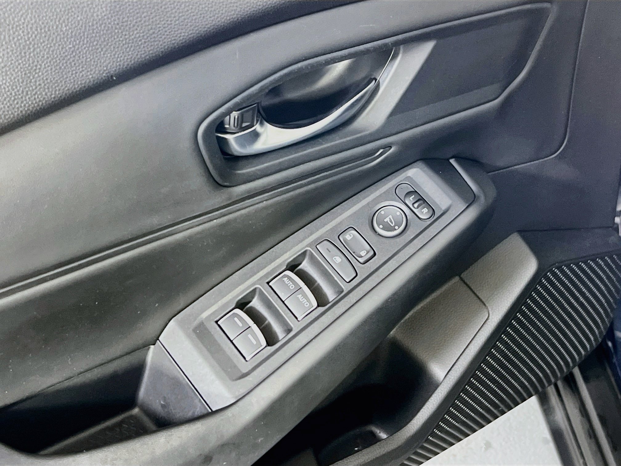 Used 2023 Honda Accord EX image 17