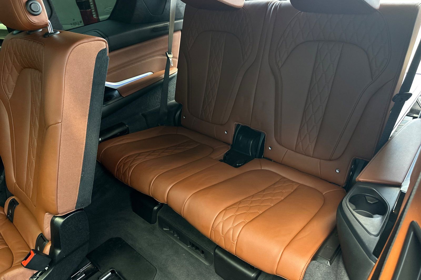 Used 2024 BMW X7 xDrive40i w/ Executive Package image 14