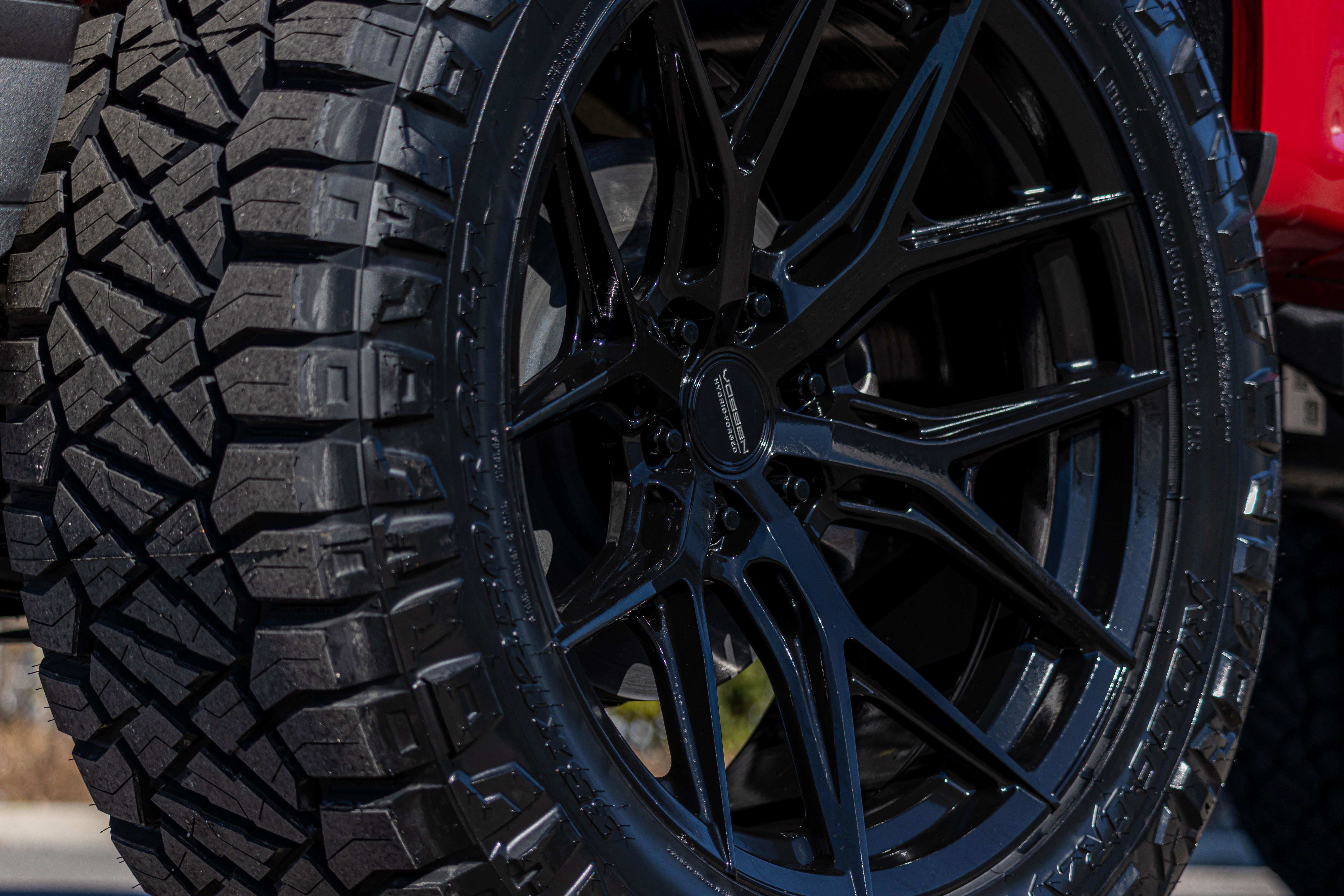 New 2025 Ford F150 Lariat w/ Equipment Group 501A Mid image 19