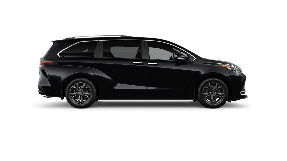 New 2026 Toyota Sienna Platinum AWD/4WD image 12
