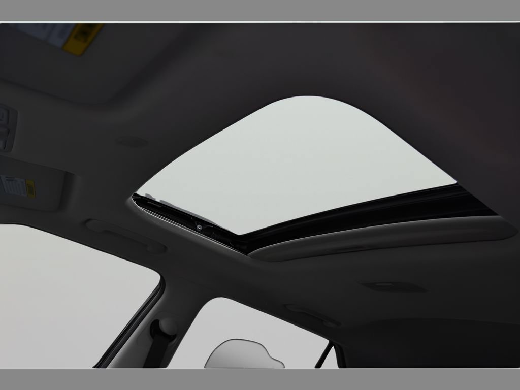 New 2026 Hyundai Venue SEL FWD image 30