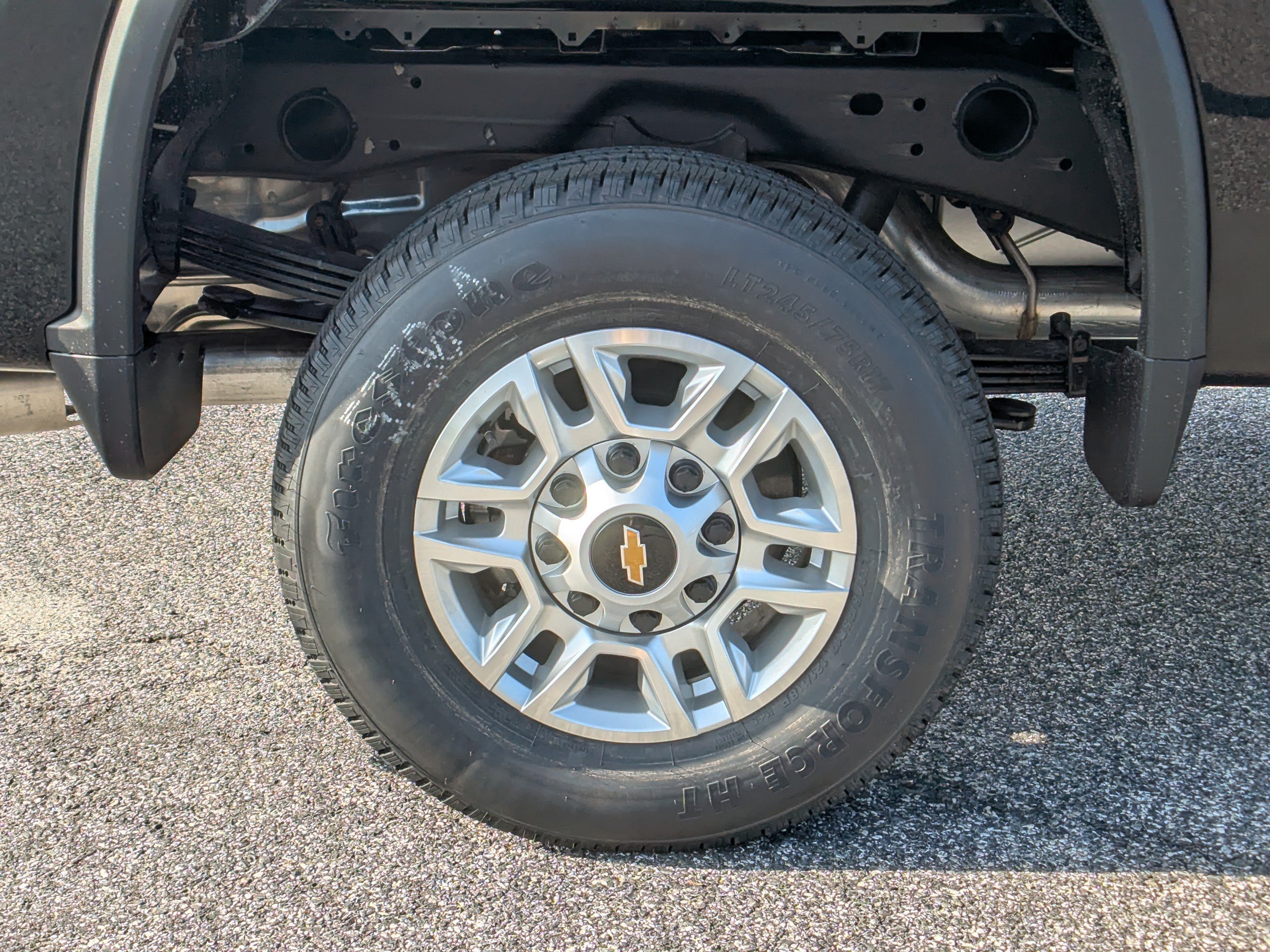 New 2026 Chevrolet Silverado 2500 LT w/ Leather Package AWD/4WD image 9