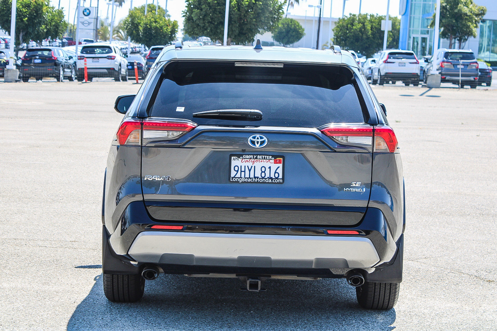 Used 2022 Toyota RAV4 SE w/ Convenience Package AWD/4WD image 8