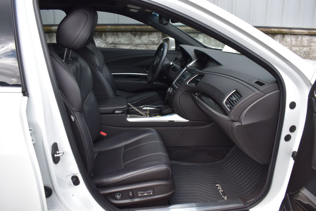 Used 2018 Acura RLX Sport Hybrid w/ Advance Pkg image 25