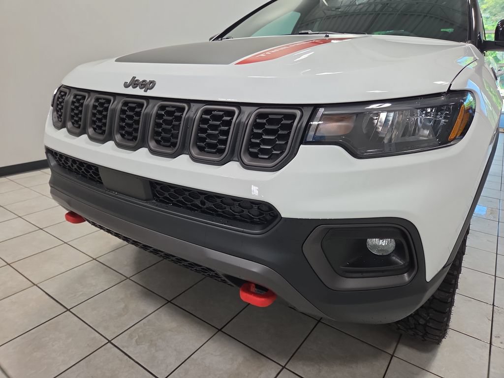 New 2026 Jeep Compass Trailhawk AWD/4WD image 14