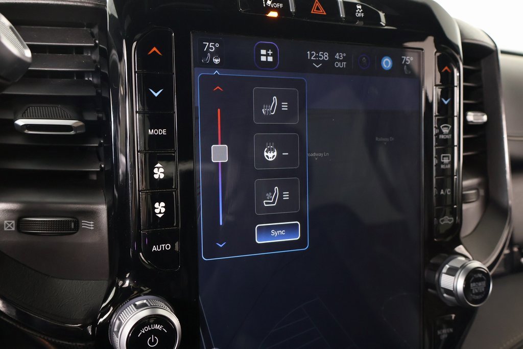 Used 2024 RAM 2500 Limited image 8