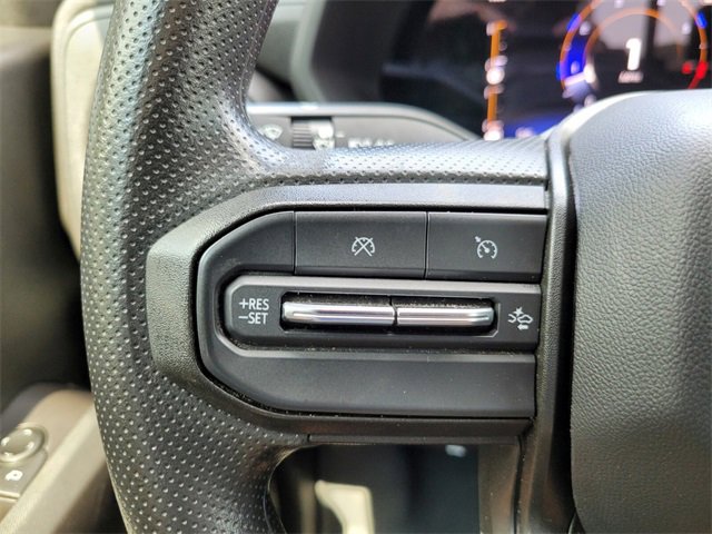 Used 2023 Chevrolet Colorado Trail Boss w/ Technology Package image 35