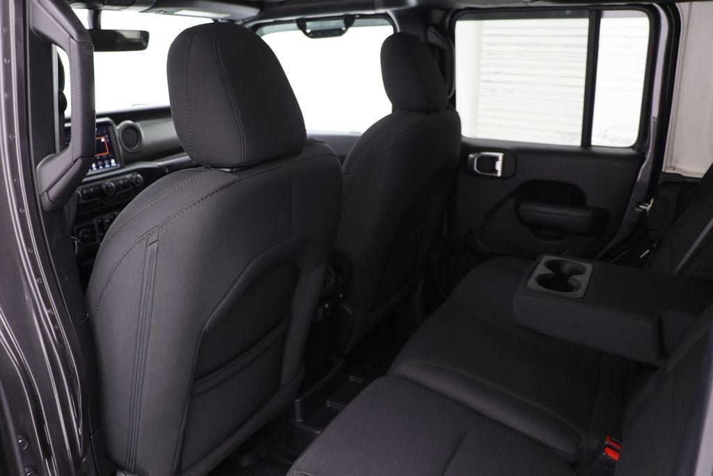Used 2023 Jeep Wrangler Unlimited w/ Cold Weather Group image 12