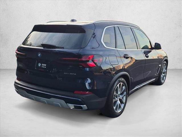 New 2026 BMW X5 xDrive50e w/ Climate Comfort Package AWD/4WD image 2