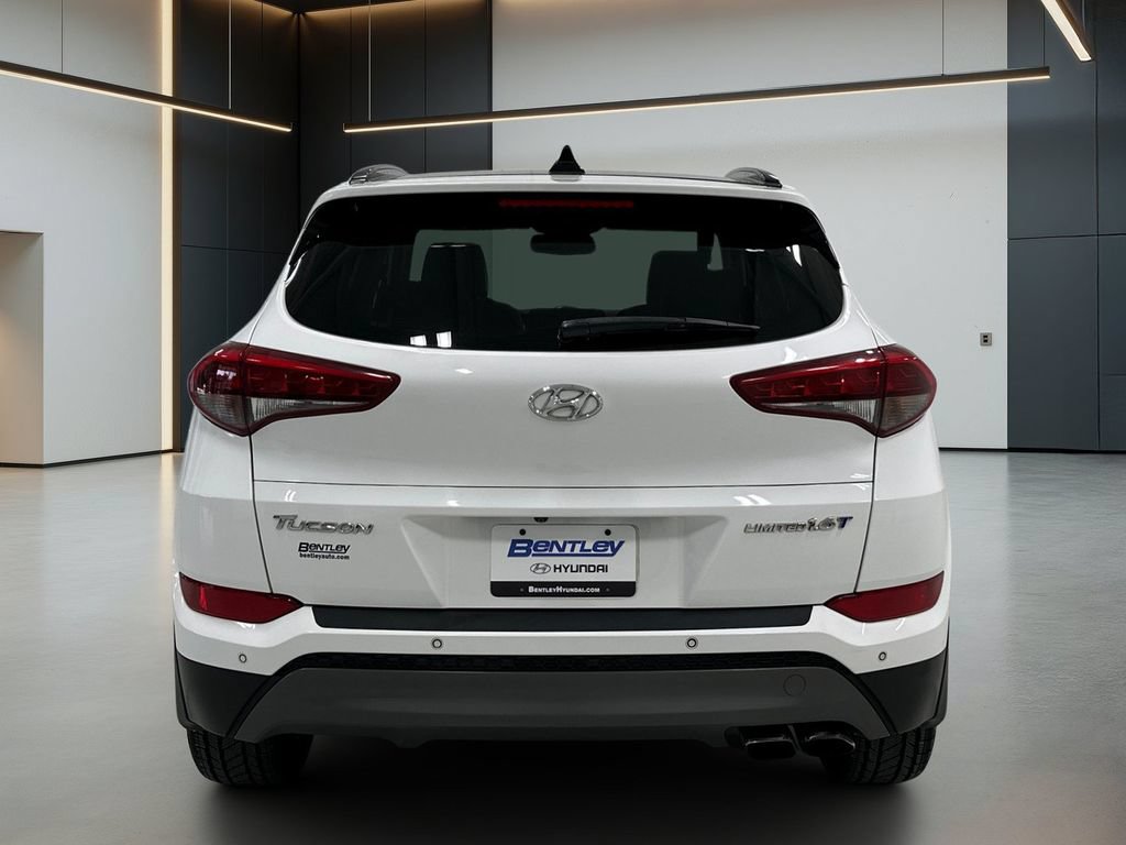 Used 2016 Hyundai Tucson Limited w/ Option Group 03 FWD image 5