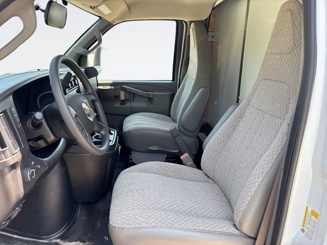 New 2026 Chevrolet Express 4500 w/ Power Convenience Package RWD image 11