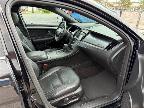 Used 2016 Ford Taurus SEL w/ Equipment Group 201A FWD image 14