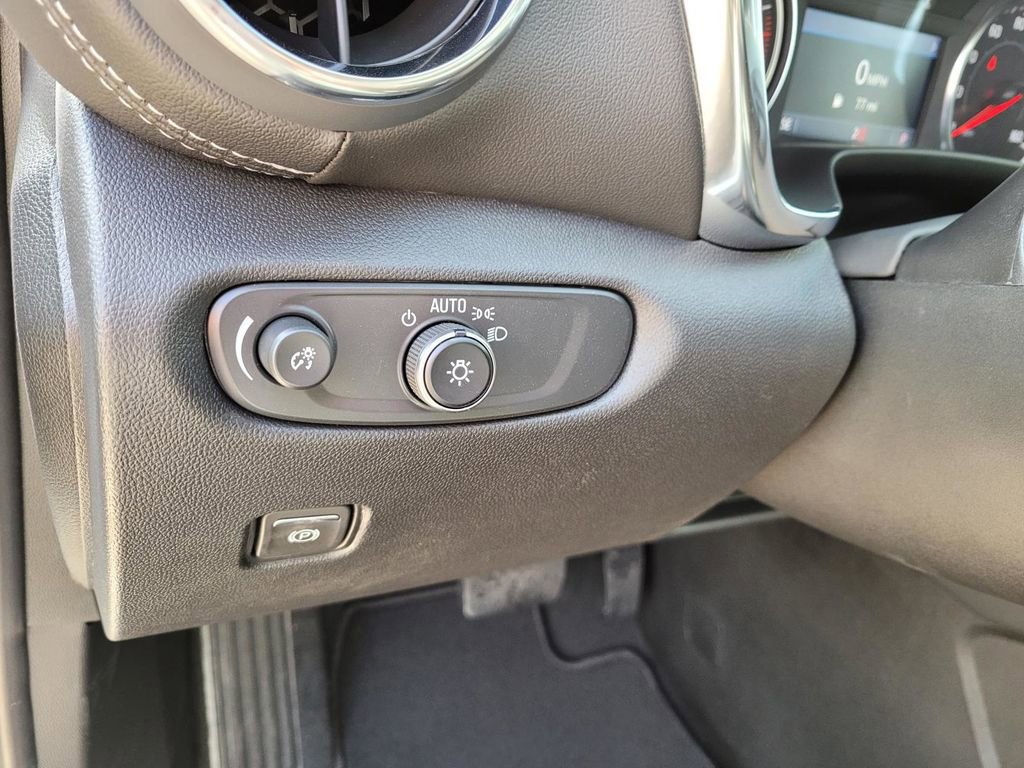 New 2026 Chevrolet Blazer LT image 17