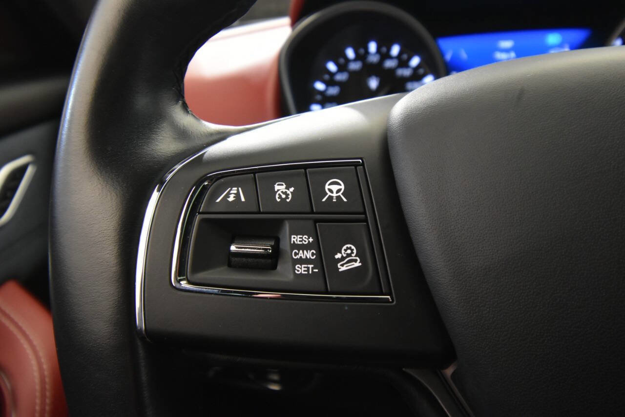 Used 2020 Maserati Levante GranLusso image 27