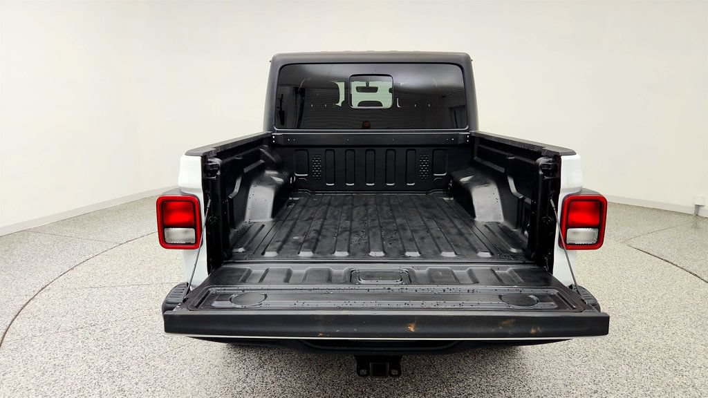 Used 2022 Jeep Gladiator Rubicon w/ Cold Weather Group AWD/4WD image 21