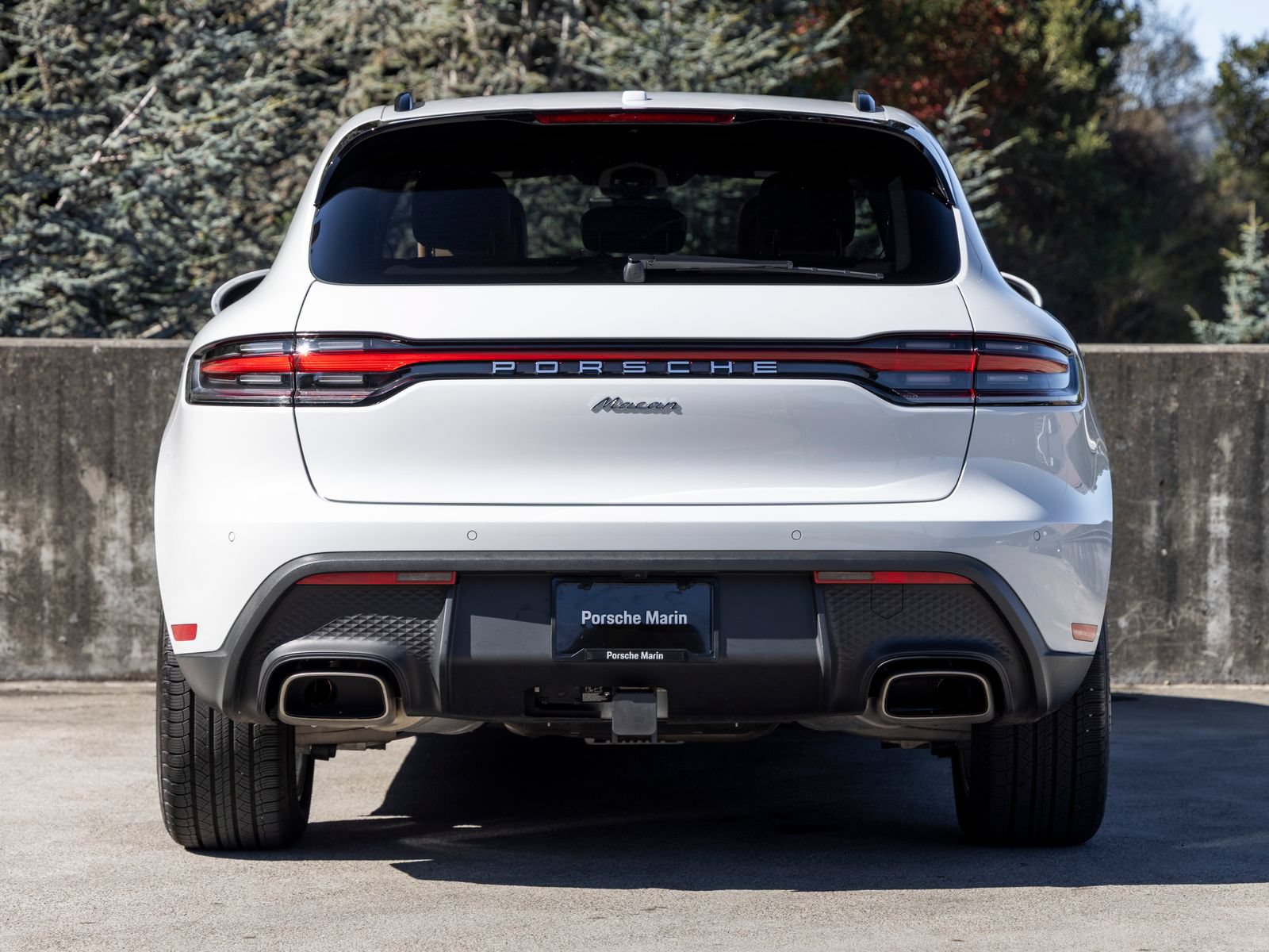 Certified 2026 Porsche Macan AWD/4WD image 10
