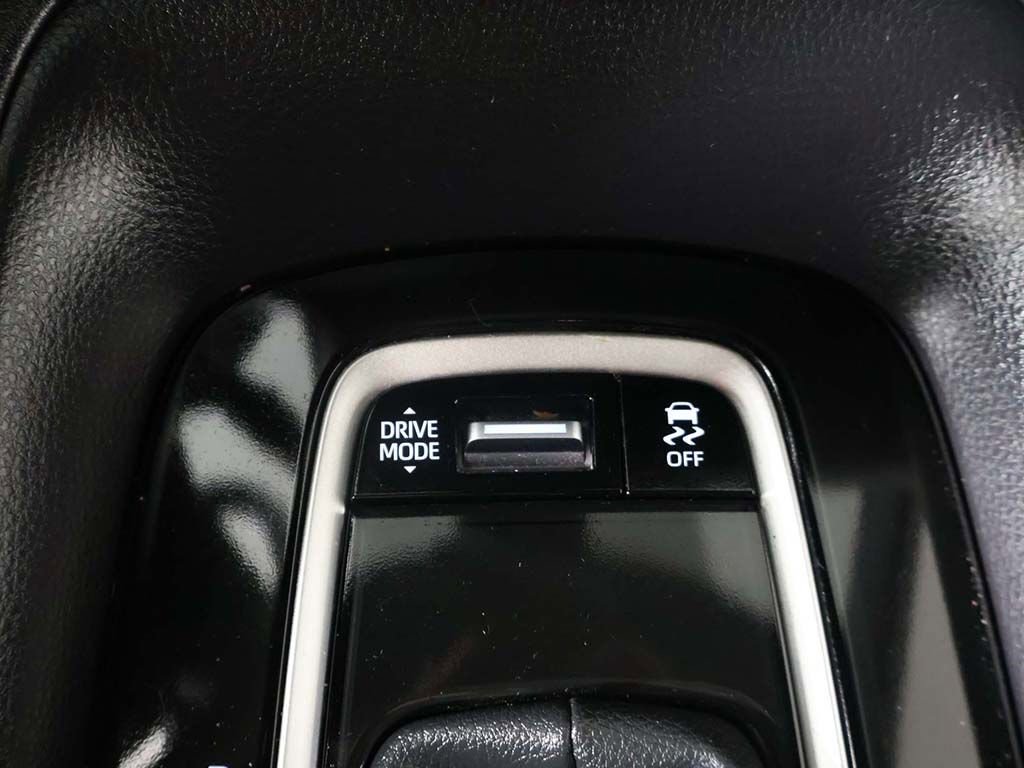Used 2025 Toyota Corolla SE FWD image 40